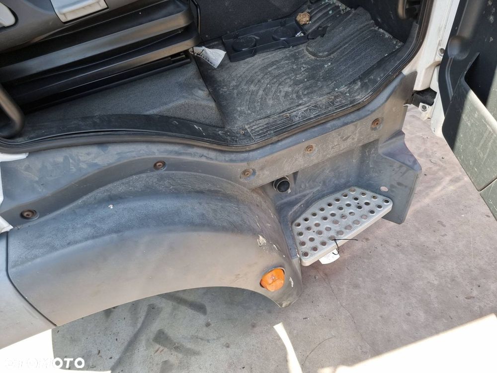 STOPIEŃ PRAWY MAN TGM 15.250 - 4