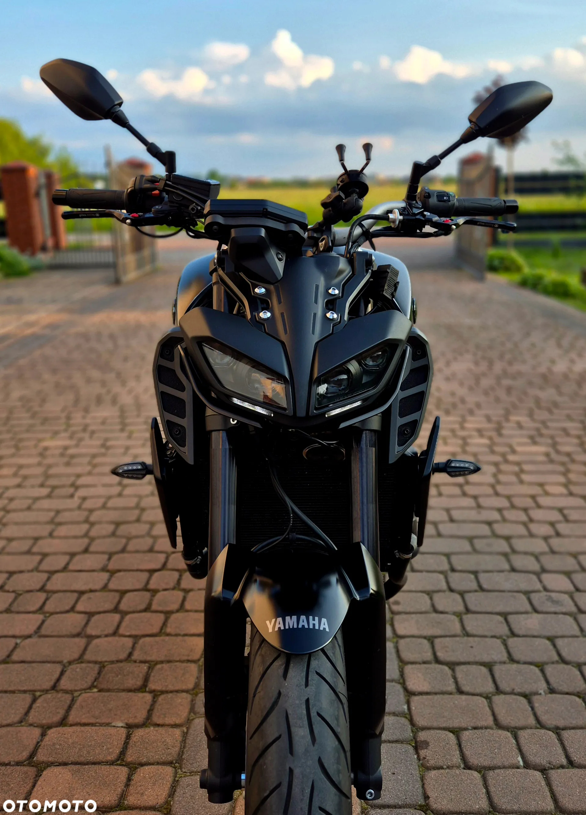 Yamaha MT - 5