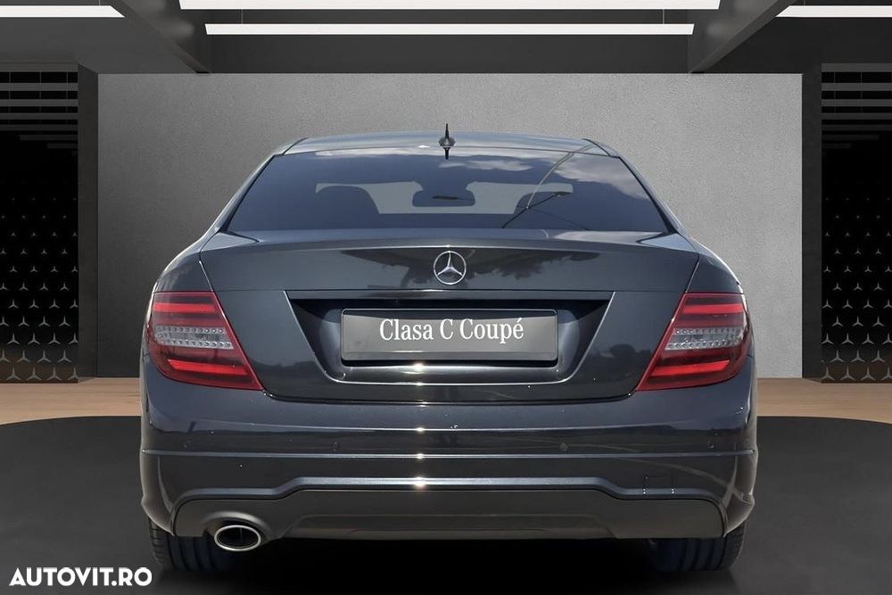 Mercedes-Benz C 250 CDI DPF (BlueEFFICIENCY) 7G-TRONIC - 4