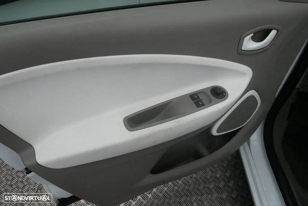 Renault Zoe (c/ Bateria) 22 kwh Life - 7