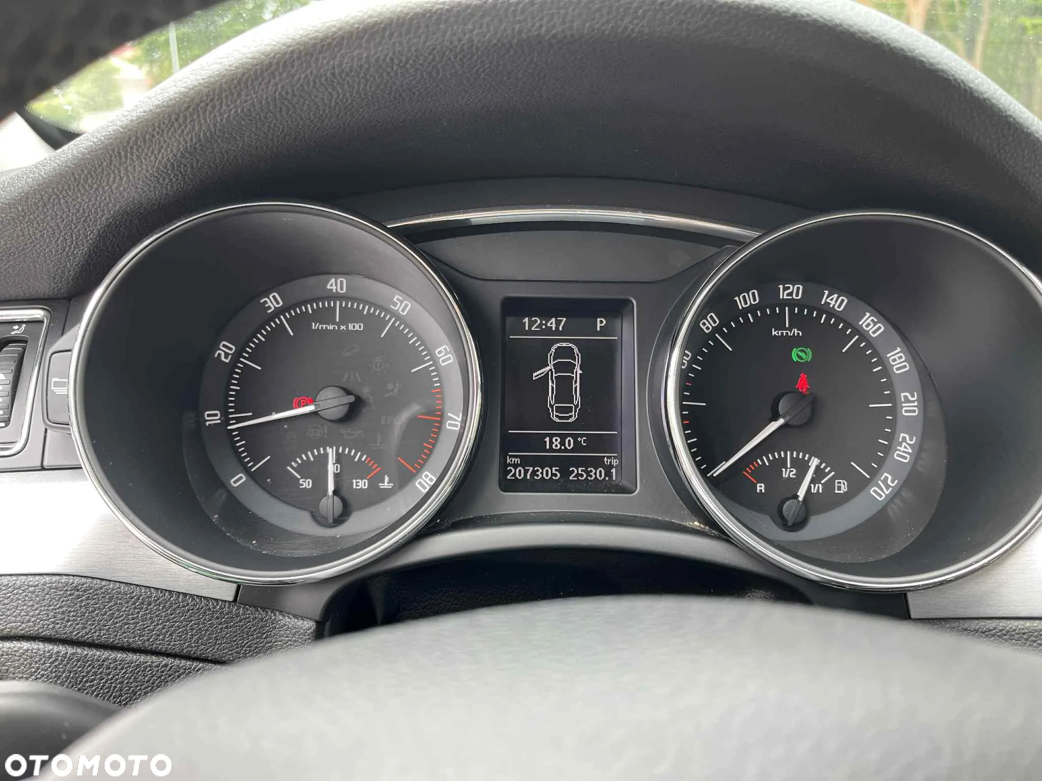 Skoda Superb 2.0 TSI Ambition DSG - 5