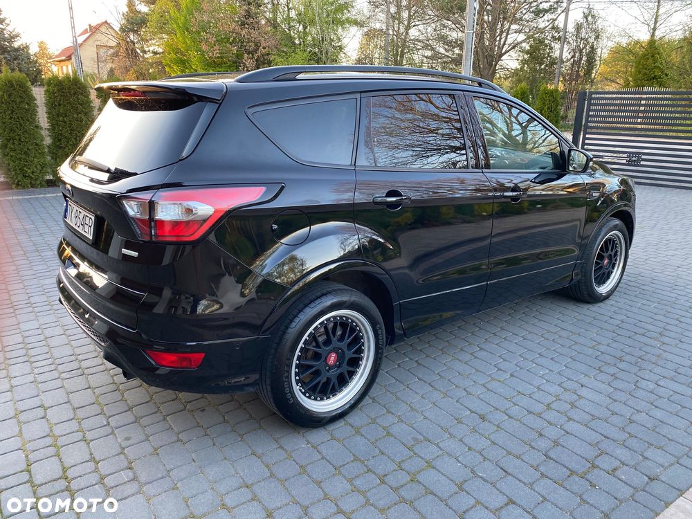 Ford Kuga 1.5 EcoBoost 2x4 ST-Line - 10
