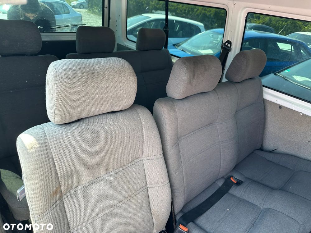 Volkswagen Transporter - 3