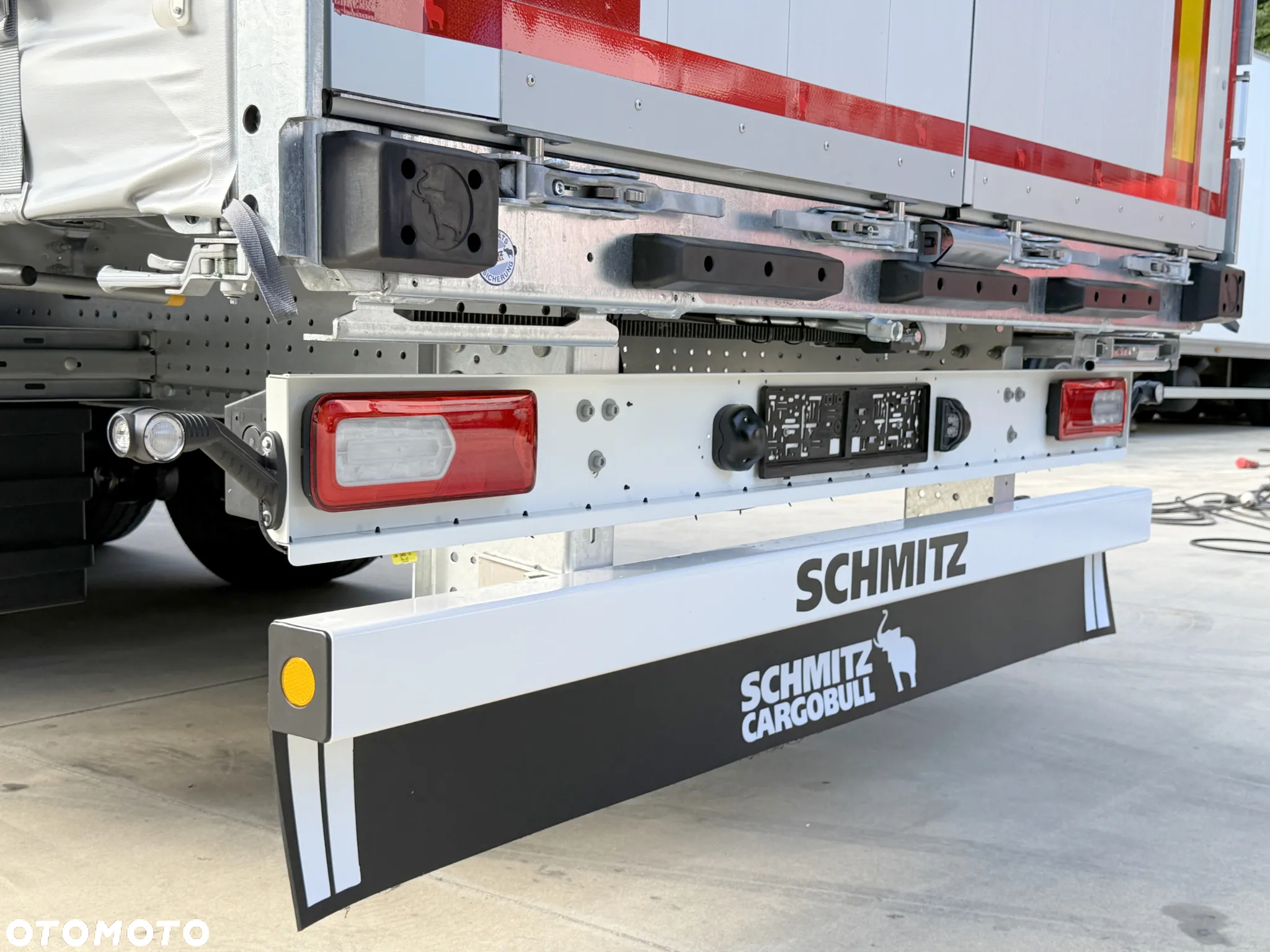 Schmitz Cargobull MEGA VARIOS + BDE - 24