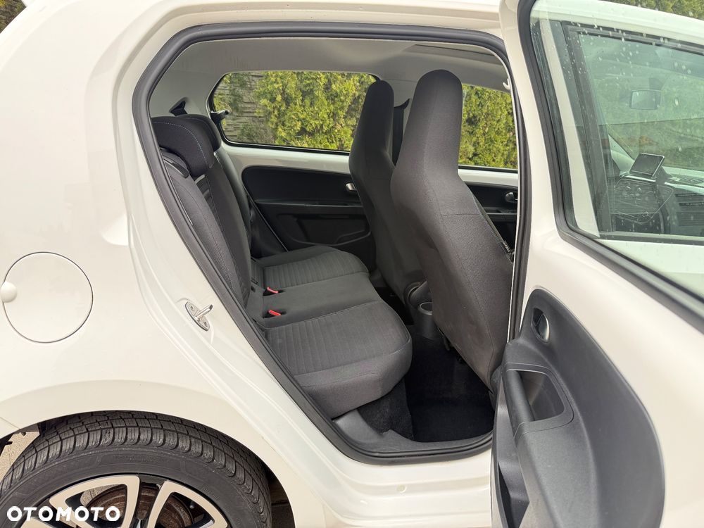 Volkswagen up! cup - 11