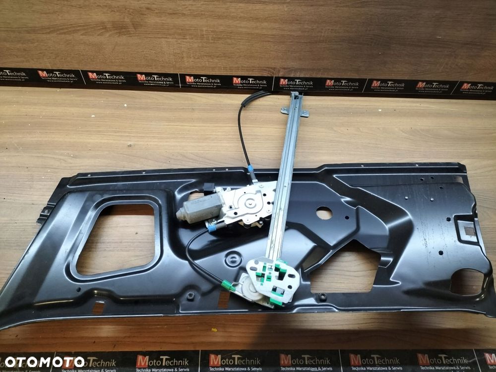 podnośnik szyby prawy mercedes atego - 1