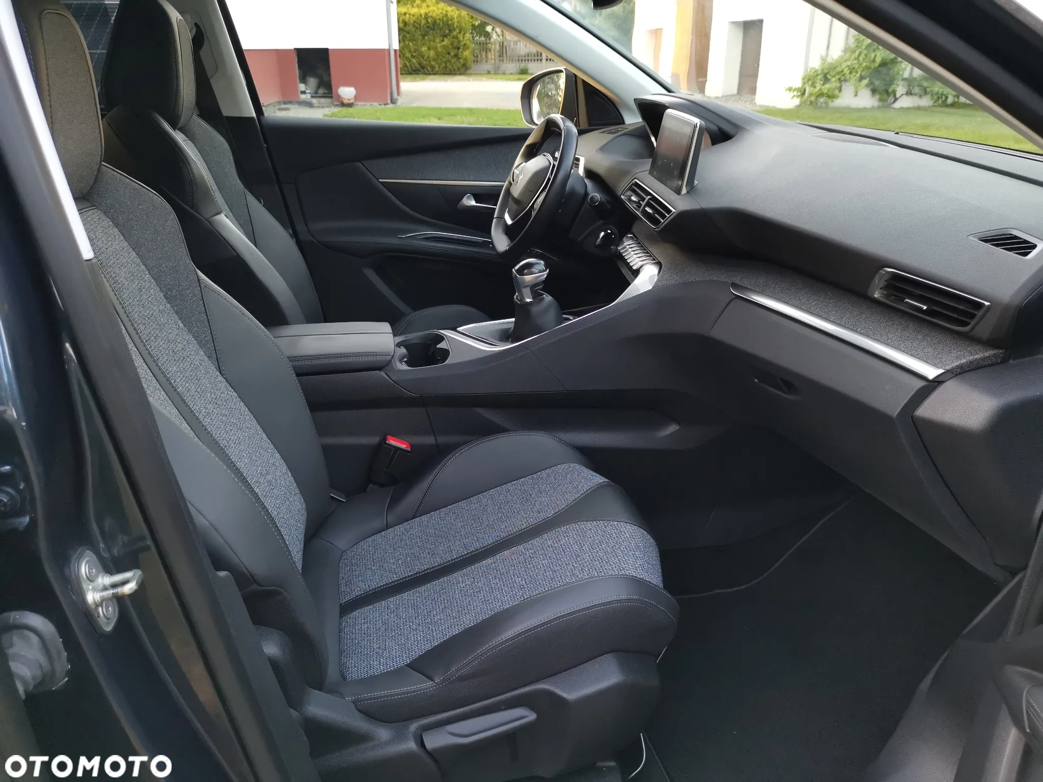 Peugeot 5008 2.0 BlueHDi Allure 7os - 25