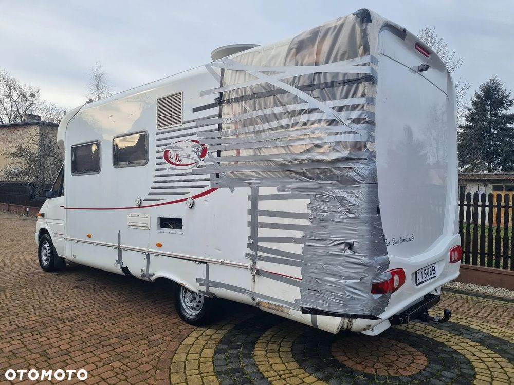 Mercedes-Benz 316 - 4