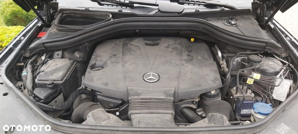 Mercedes-Benz GL - 21