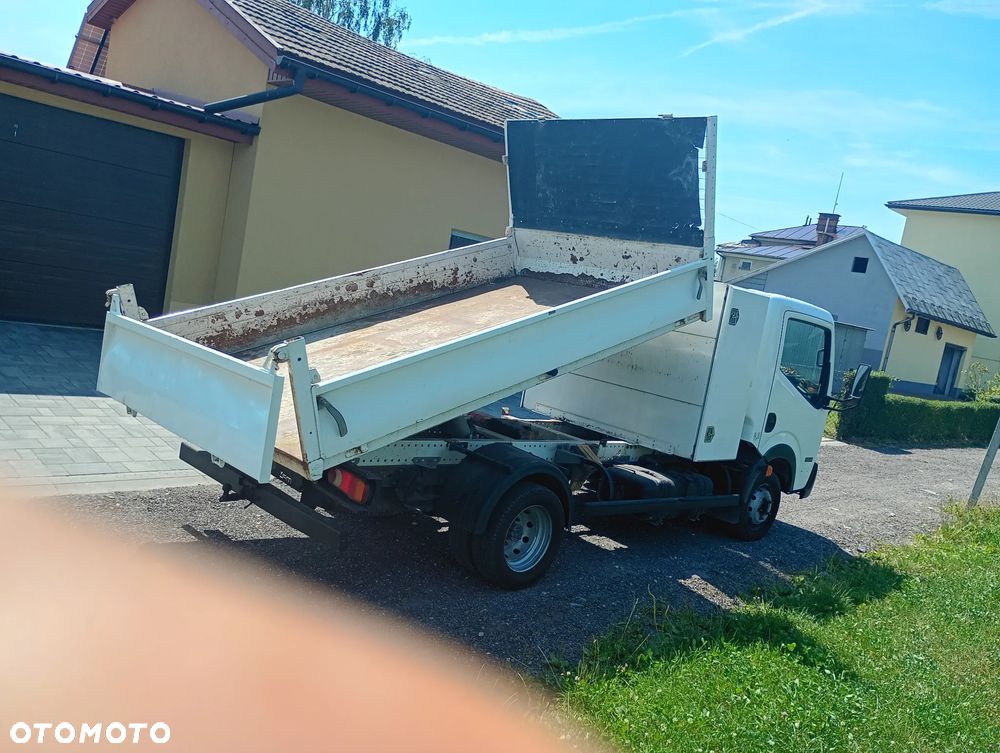 Nissan Cabstar - 4