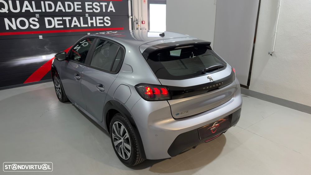 Peugeot e-208 E-Style - 10