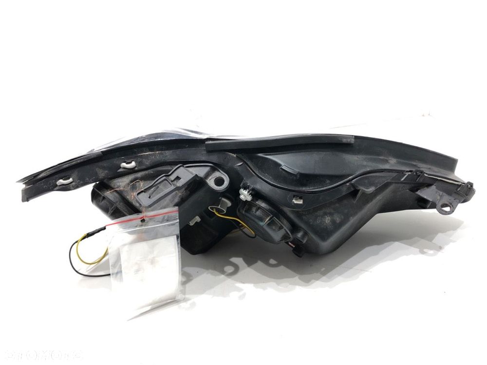 REFLEKTOR LEWY PRZÓD  LEXUS IS II (_E2_) 2005 - 2013 220d (ALE20) 130 kW [177 KM] olej napędowy - 3