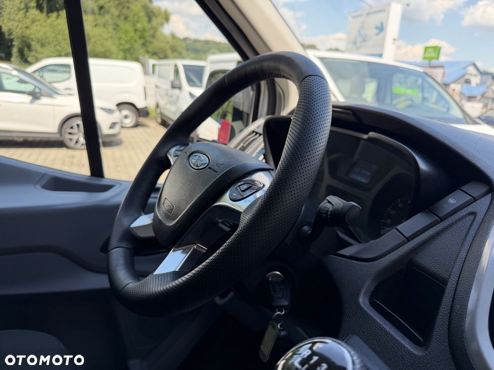 Ford Transit - 27