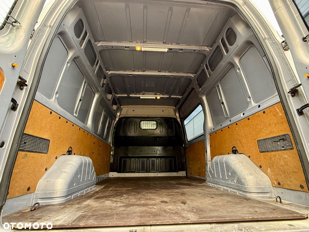 Ford Transit - 17