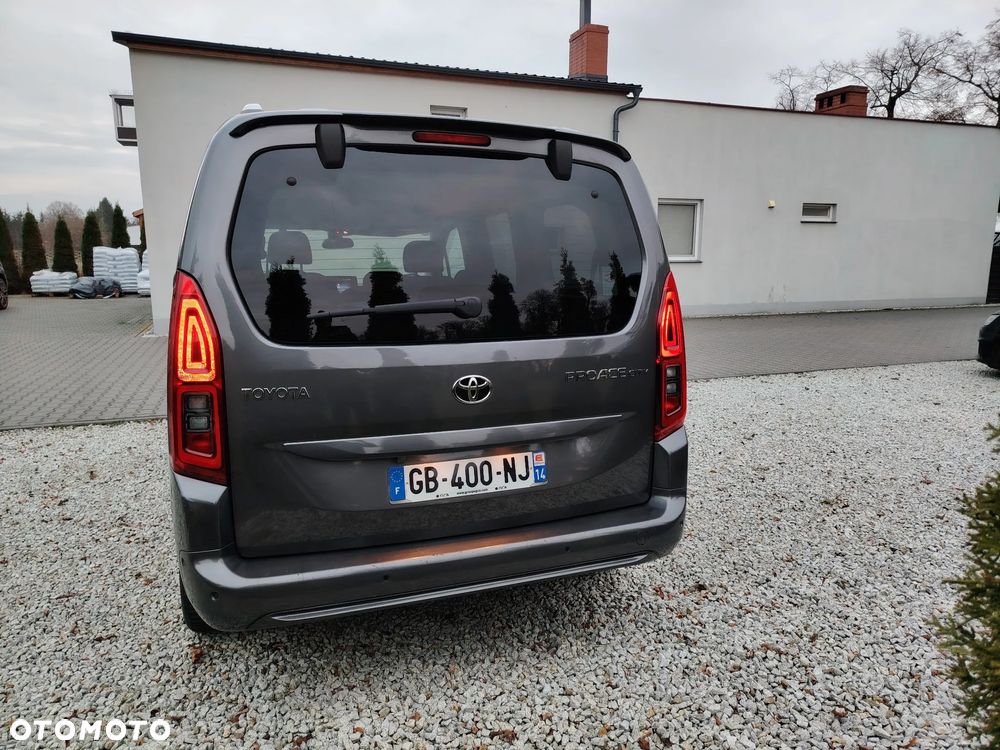 Toyota Proace City Verso 1.2 D-4T Family - 2