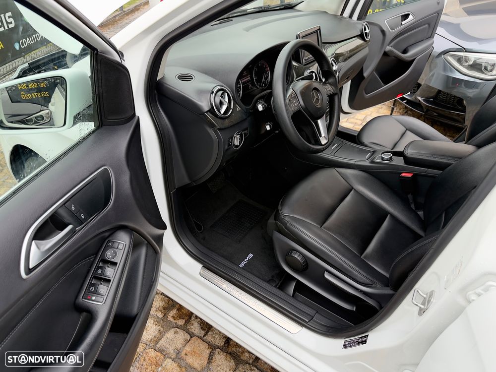 Mercedes-Benz B 180 (CDI) d 7G-DCT AMG Line - 35