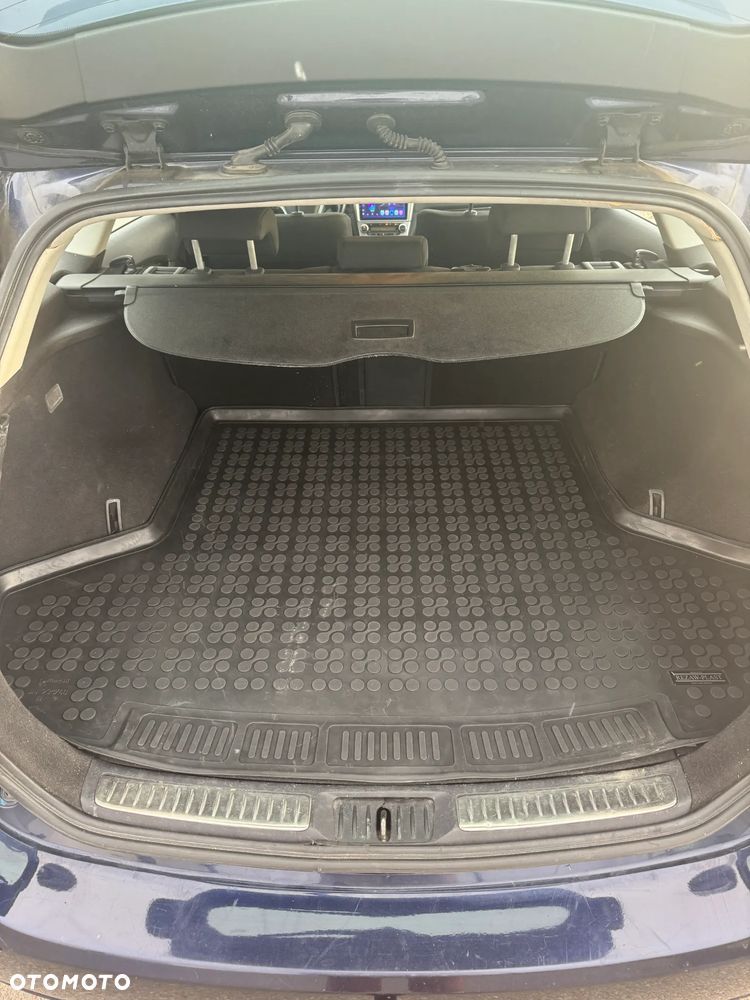 Toyota Avensis 1.8 Sol plus NAVI MS - 10