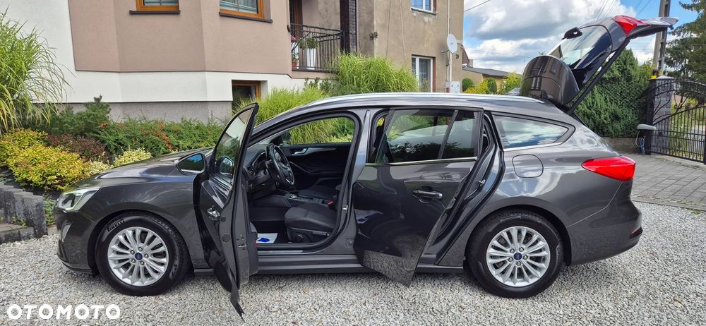 Ford Focus 2.0 EcoBlue Titanium - 29