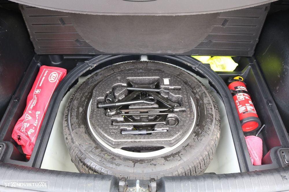 Kia Niro 1.6 GDi HEV Drive - 17