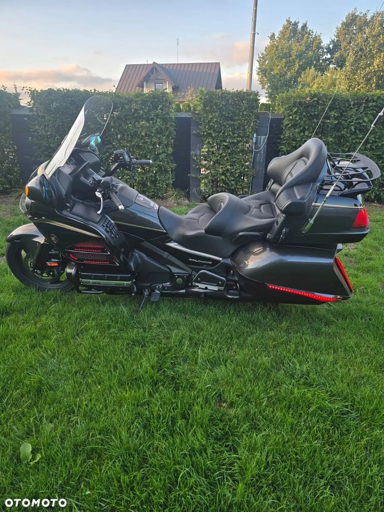 Honda GL - 12