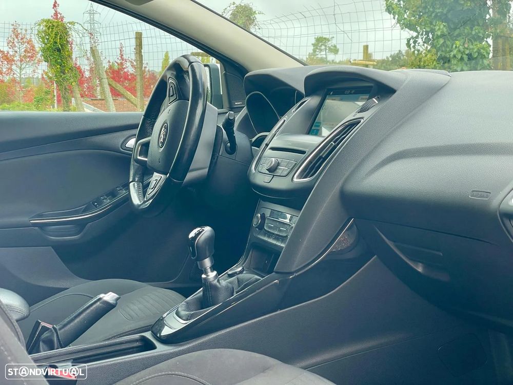 Ford Focus 1.5 TDCi Titanium - 2