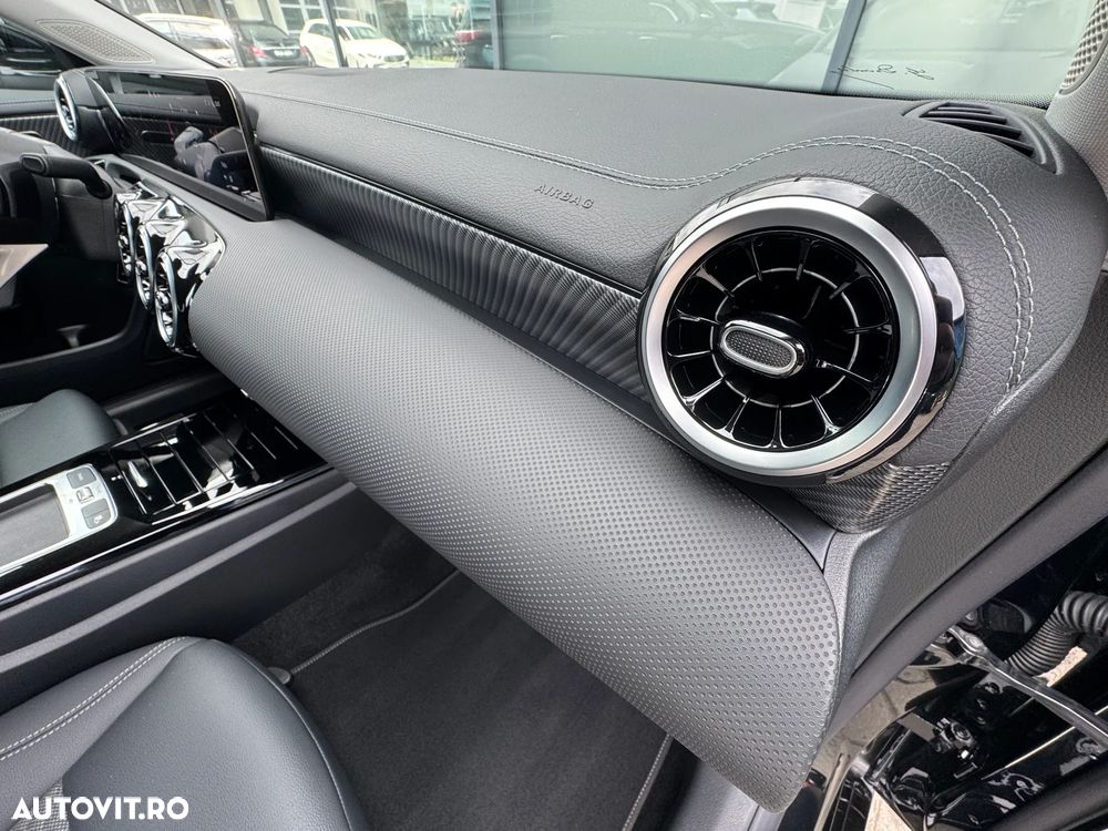 Mercedes-Benz CLA 180 7G-DCT Progressive Line Advanced - 18