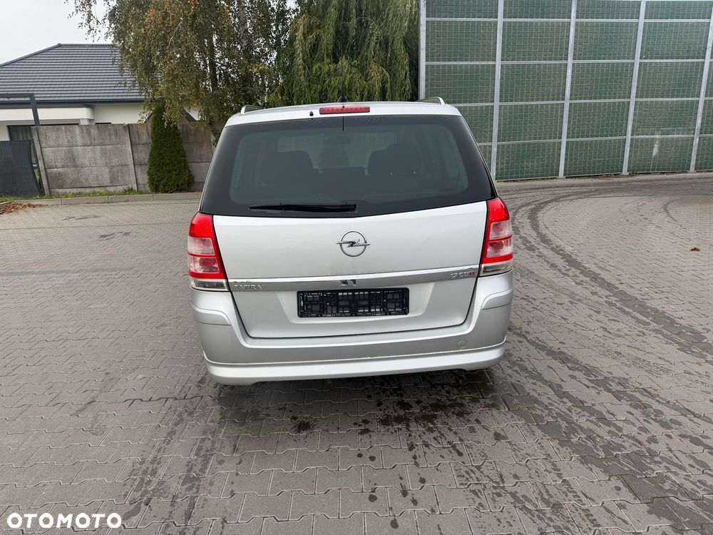 Opel Zafira - 4