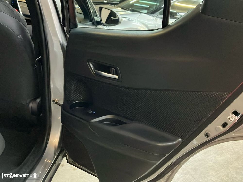 Toyota C-HR 1.8 Hybrid Comfort - 22