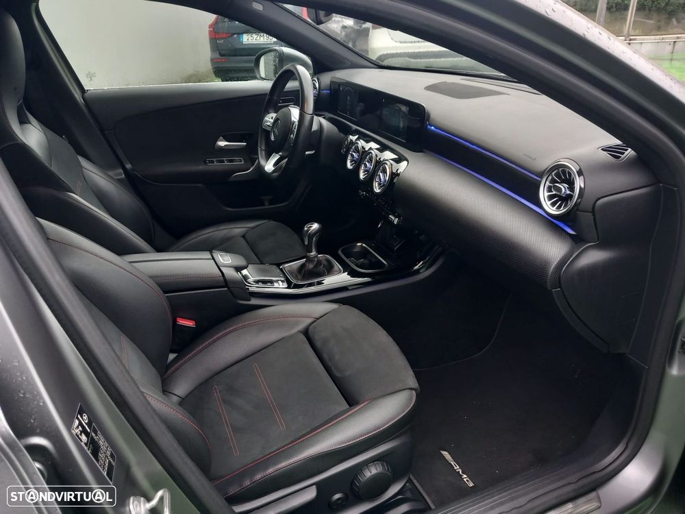 Mercedes-Benz A 180 d AMG Line - 12