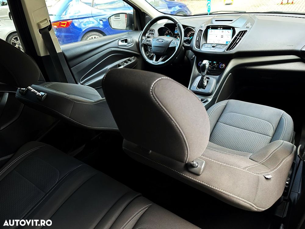 Ford Kuga 2.0 TDCi 4x4 Aut. Business Edition - 29