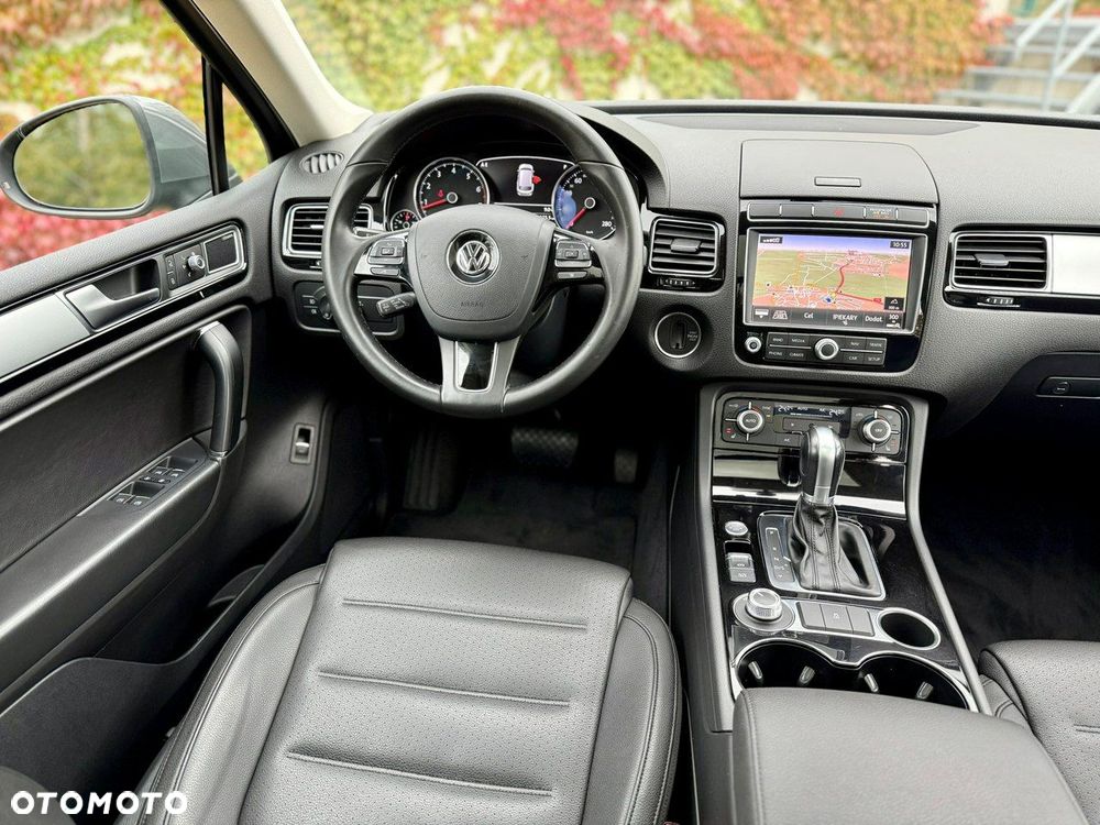 Volkswagen Touareg - 19