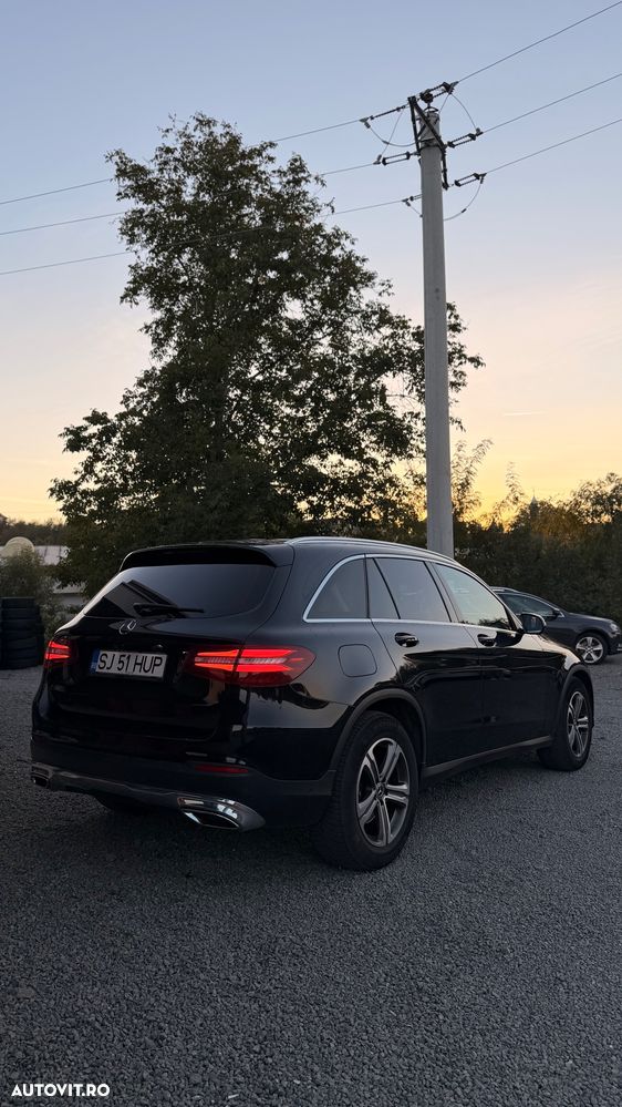 Mercedes-Benz GLC - 11