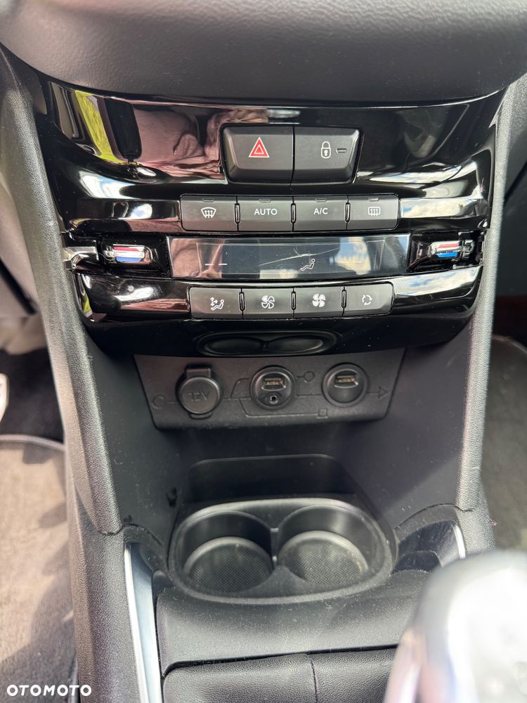 Peugeot 208 1.6 e-HDi Allure STT - 18