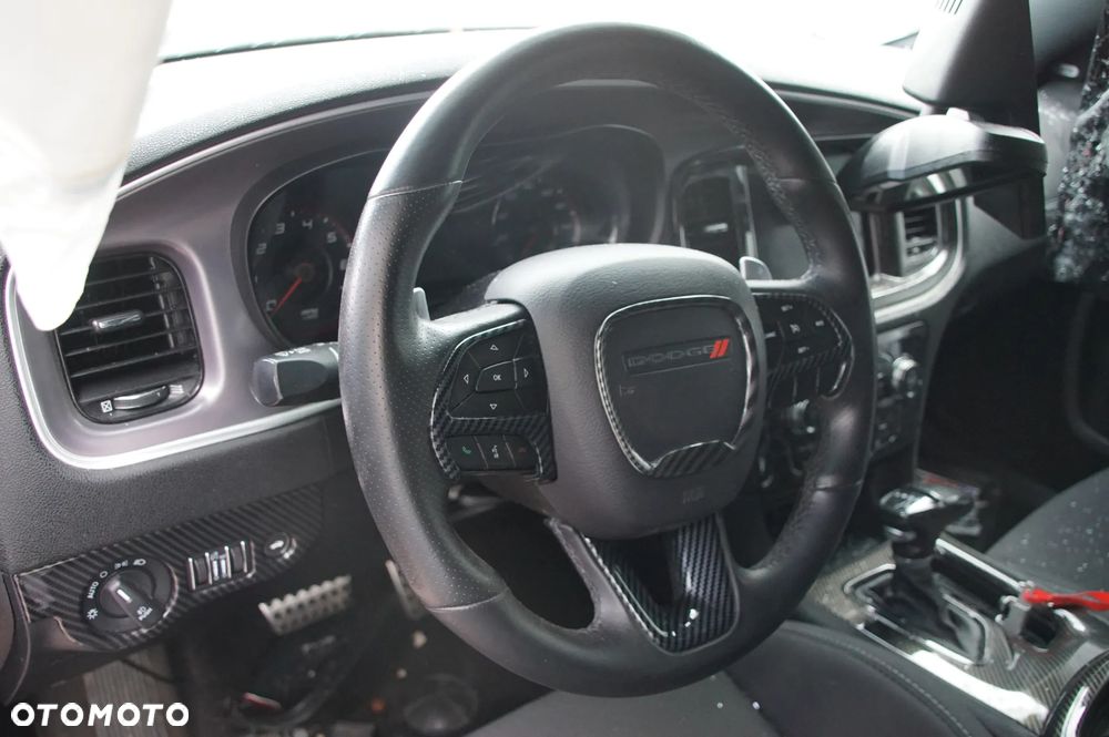 Auto na części 692106889 Dodge Charger 5.7 hemi 272 kw rocznik 2019 klapa zderzak ćwiartka drzwi deska konsola poduszka sanki maska maglownica silnik skrzynia komputer sterownik - 16