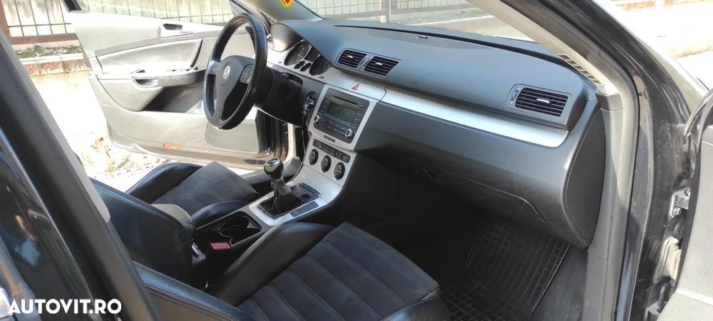 Volkswagen Passat - 13