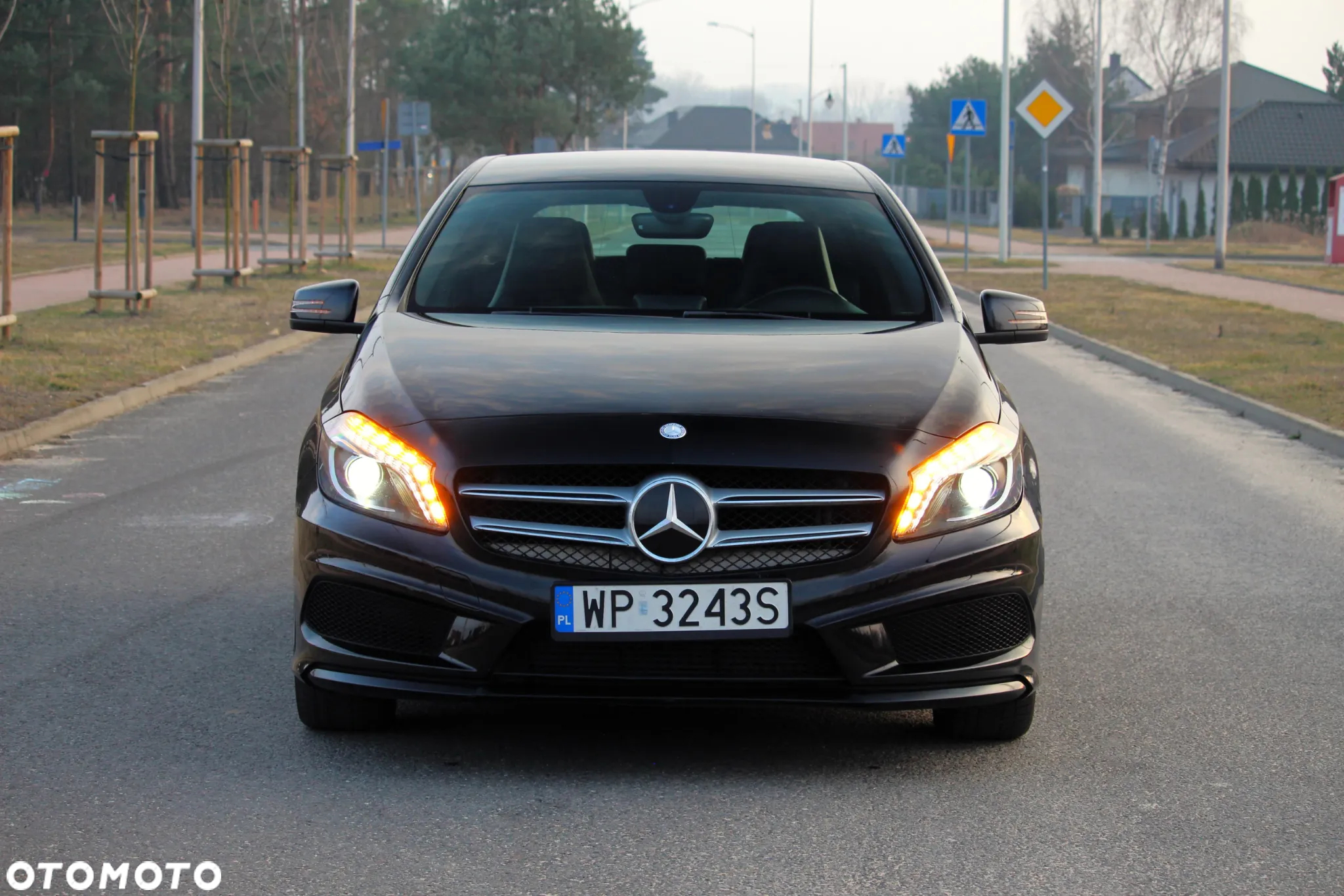 Mercedes-Benz Klasa A 180 d 7G-DCT AMG Line - 4
