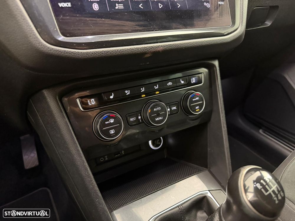 VW Tiguan 2.0 TDI Confortline - 11