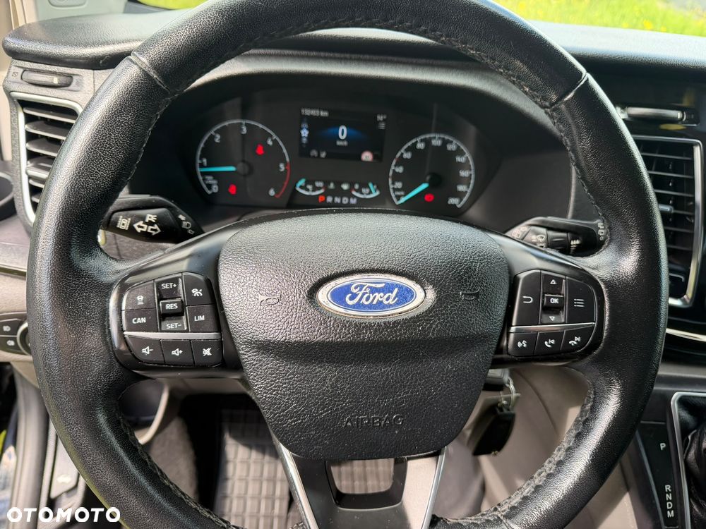 Ford Tourneo Custom - 14