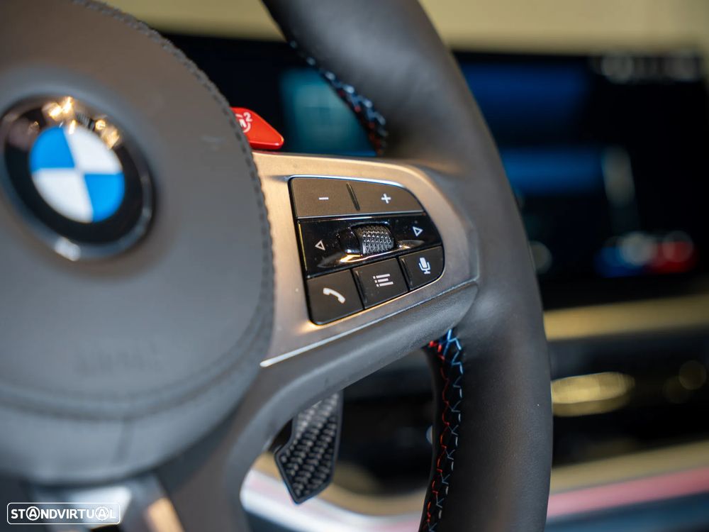 BMW XM 50e - 12