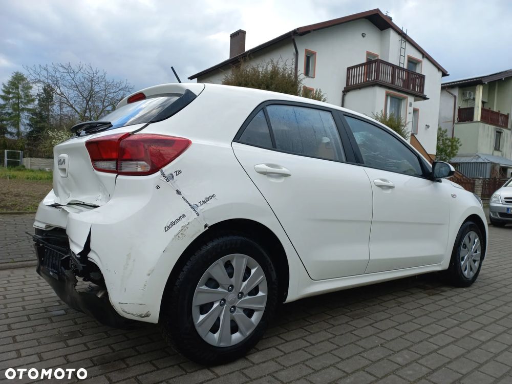 Kia Rio 1.2 Edition 7 - 12