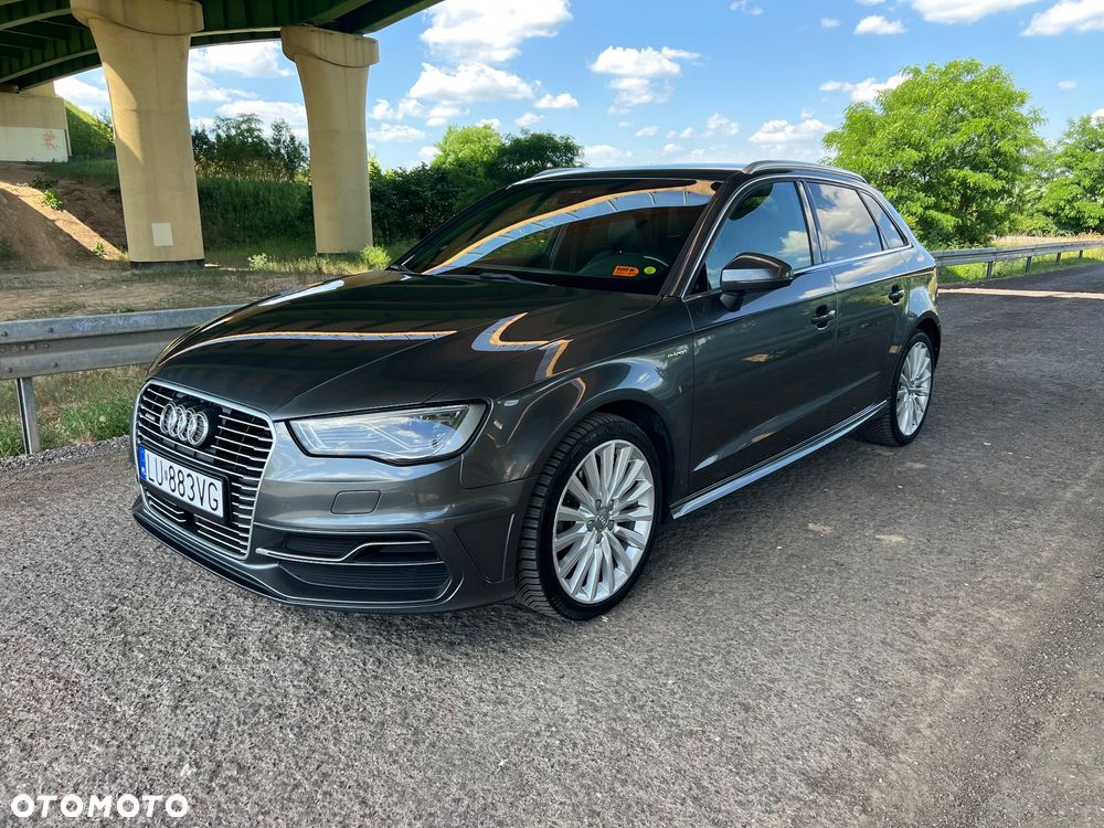Audi A3 Sportback 1.4 TFSI e-tron S line Sportpaket - 1