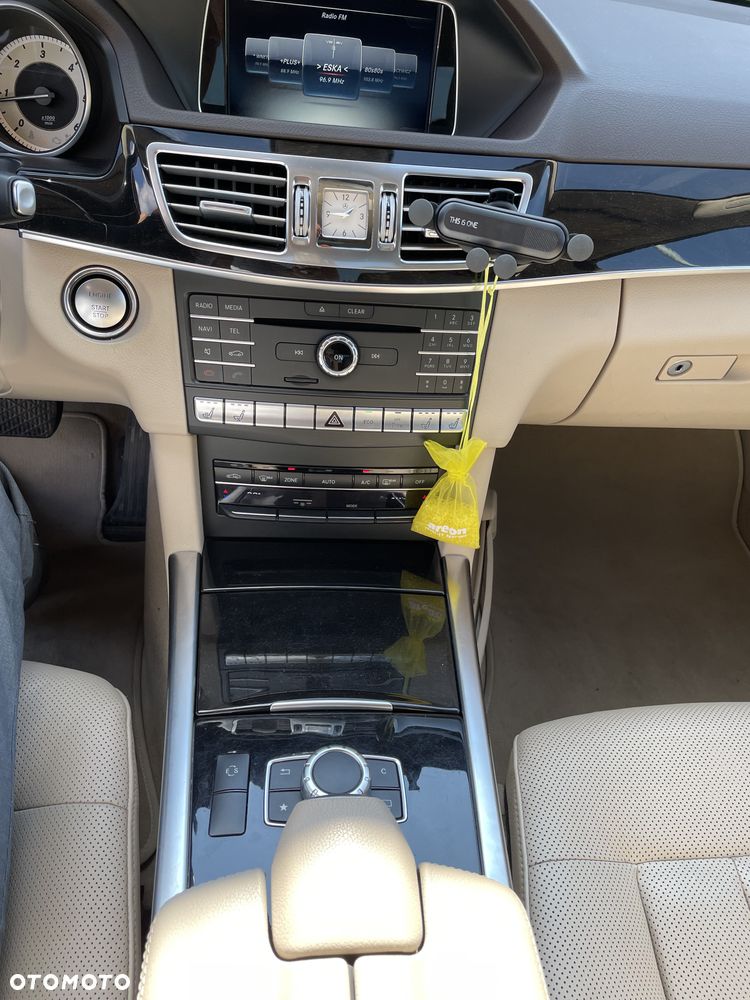 Mercedes-Benz Klasa E 220 BlueTEC 4-Matic Elegance - 15