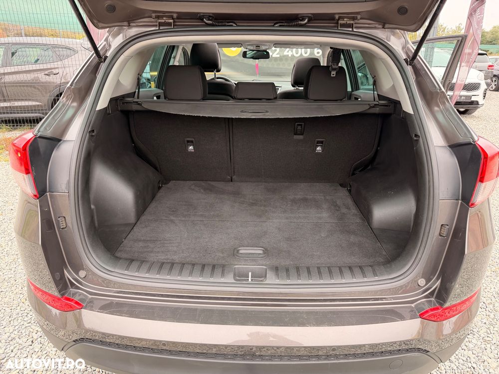 Hyundai Tucson blue 1.7 CRDi 2WD Style - 16