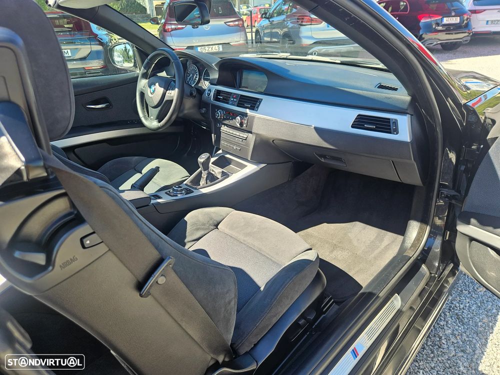 BMW 320 d Coupe Edição M - 18