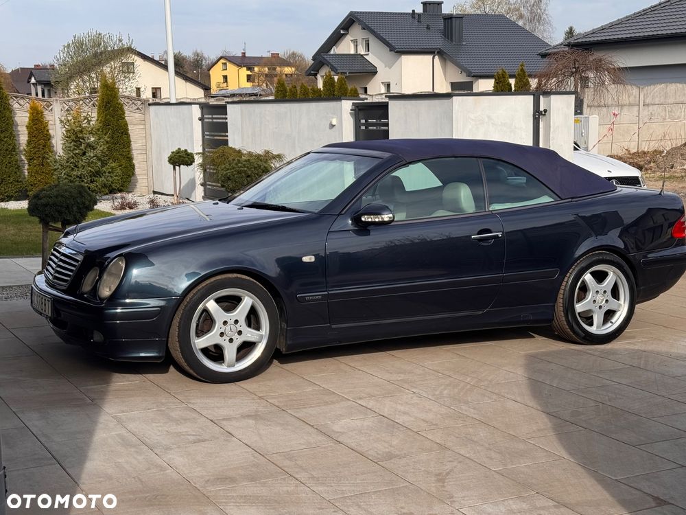 Mercedes-Benz CLK - 5