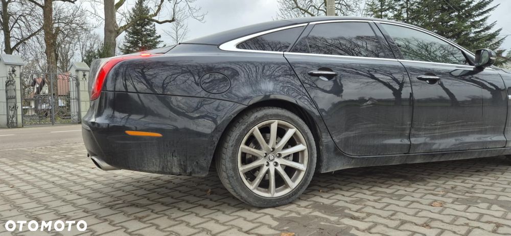Jaguar XJ 3.0 D V6 Premium Luxury - 21