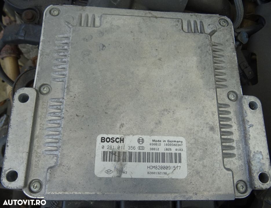 Calculator motor Renault Trafic 2.5 DCI din 2006 - 1