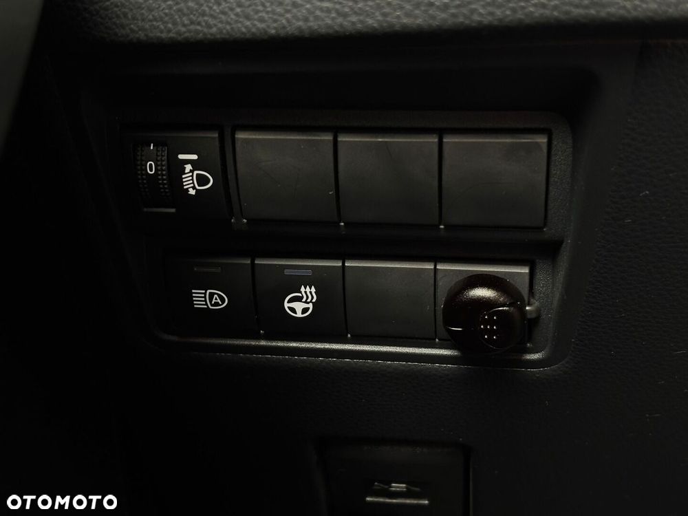 Toyota Yaris Hybrid 1.5 GR Sport - 31