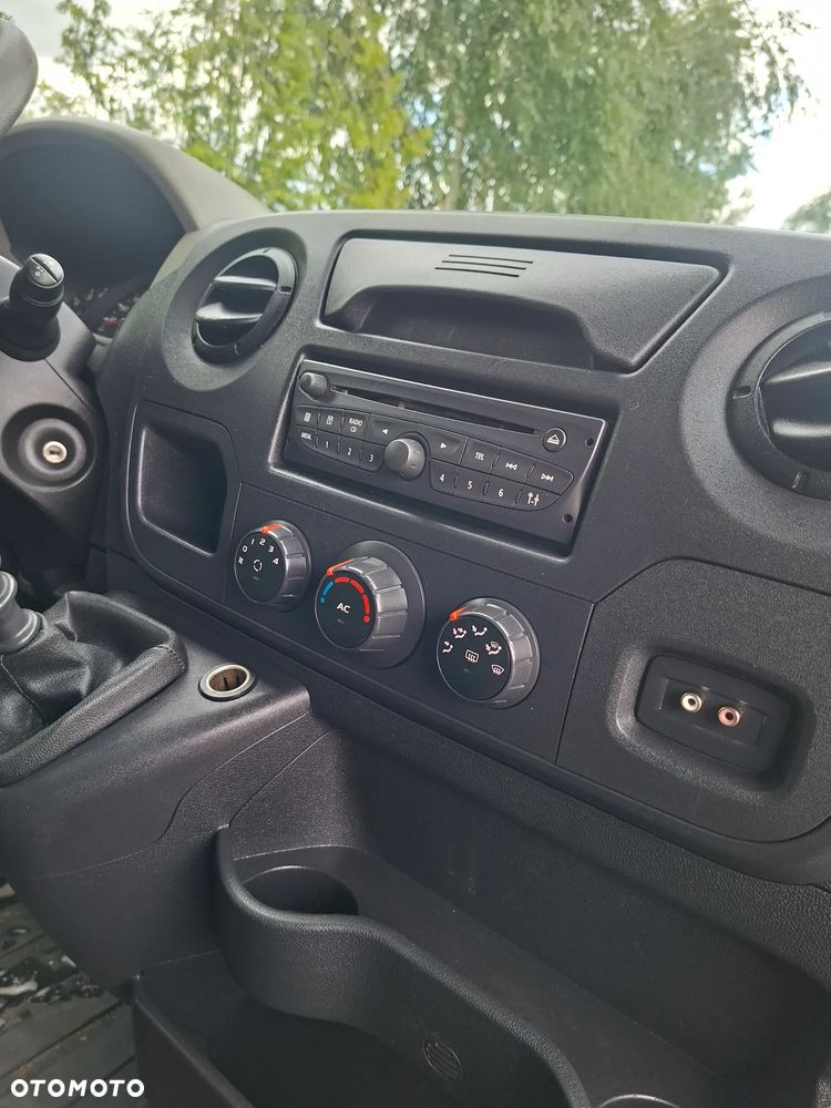 Nissan NV400 - 3