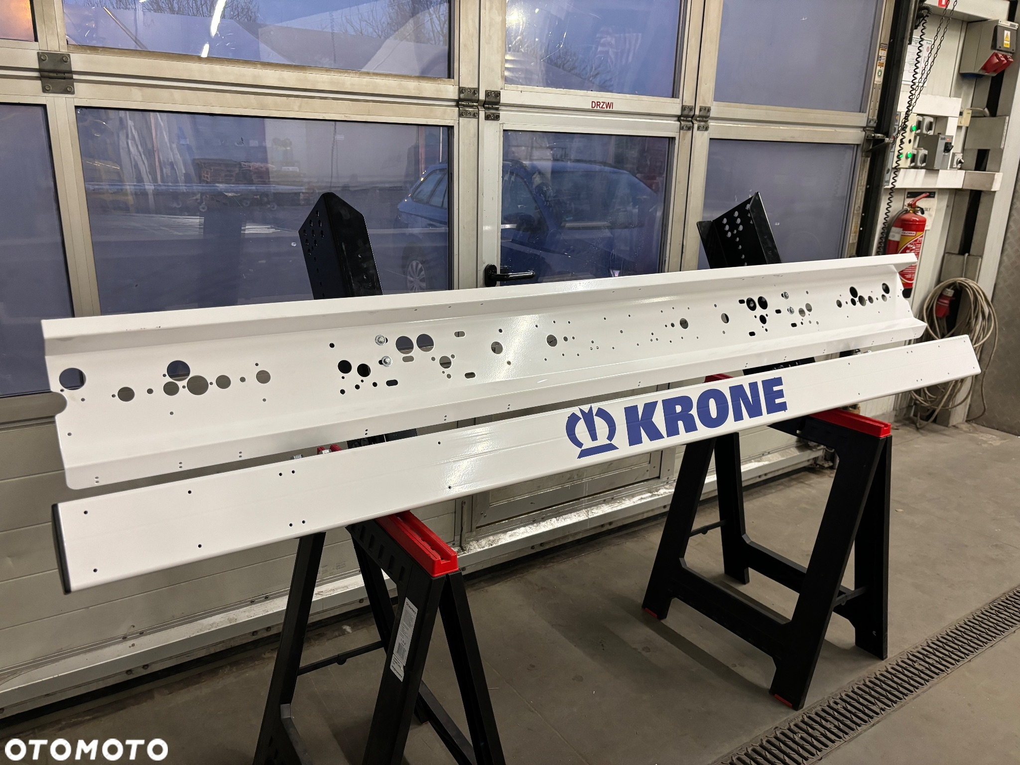zderzak belka Krone nośnik lamp schmitz - 3